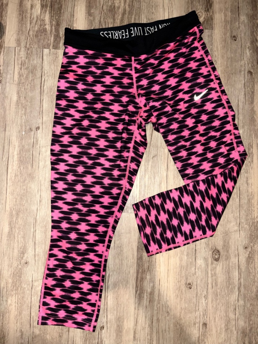 Nike Girls' Pink & Black Patterned Athletic Leggings